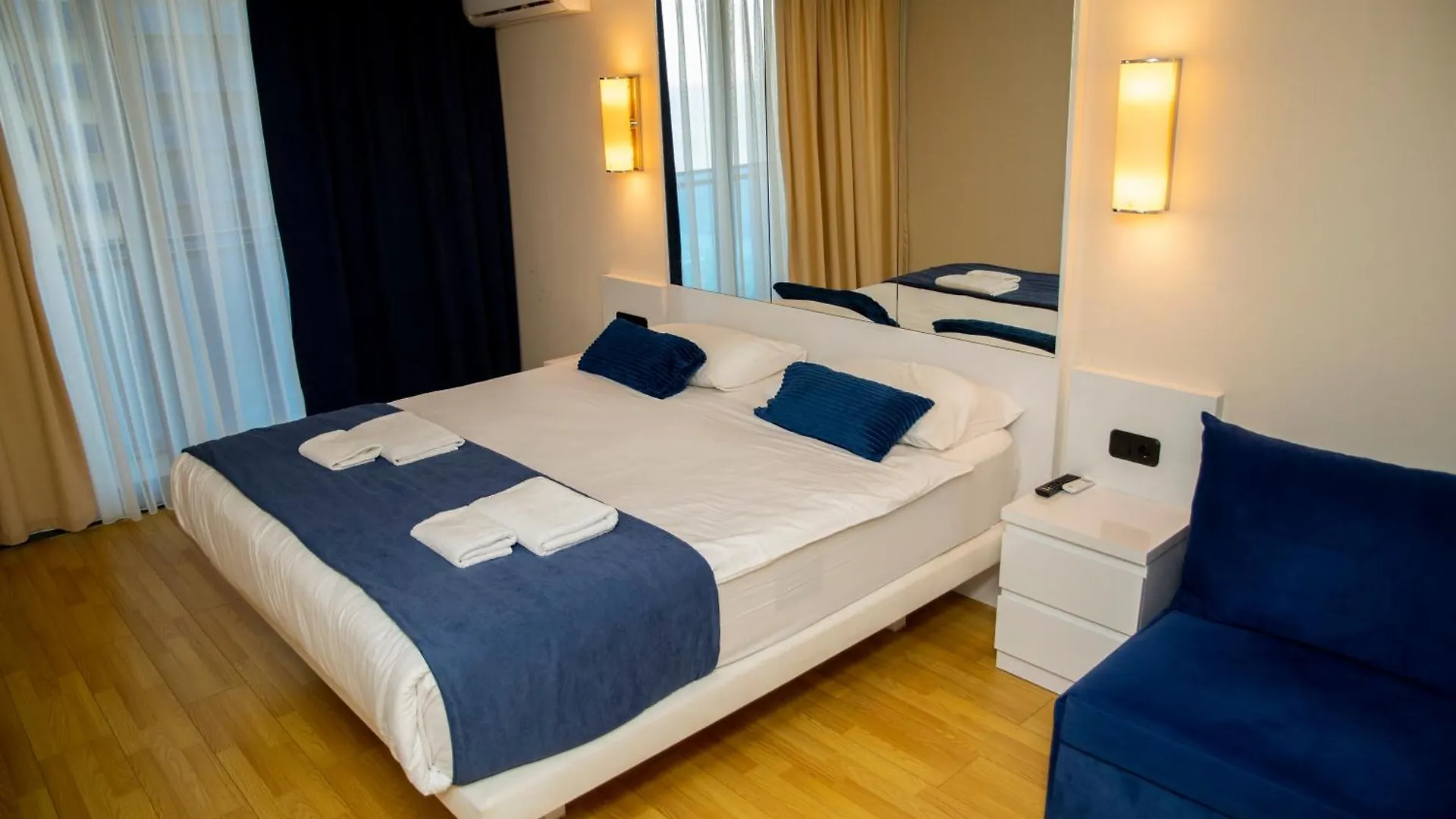 Hotel Beautiful Apartments Near The Sea - Orbi City N3 Batumi