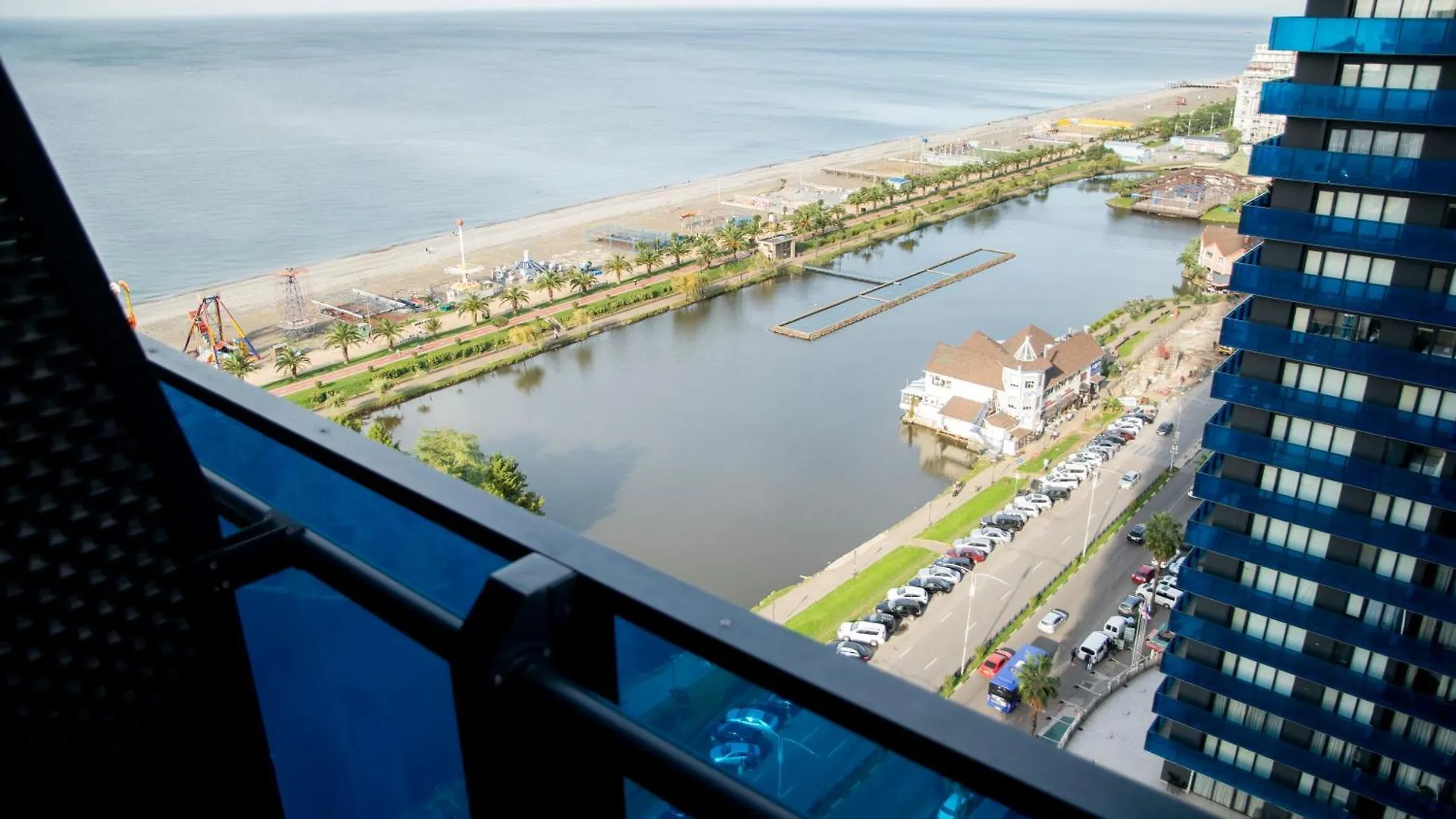 Hotel Beautiful Apartments Near The Sea - Orbi City N3 Batumi
