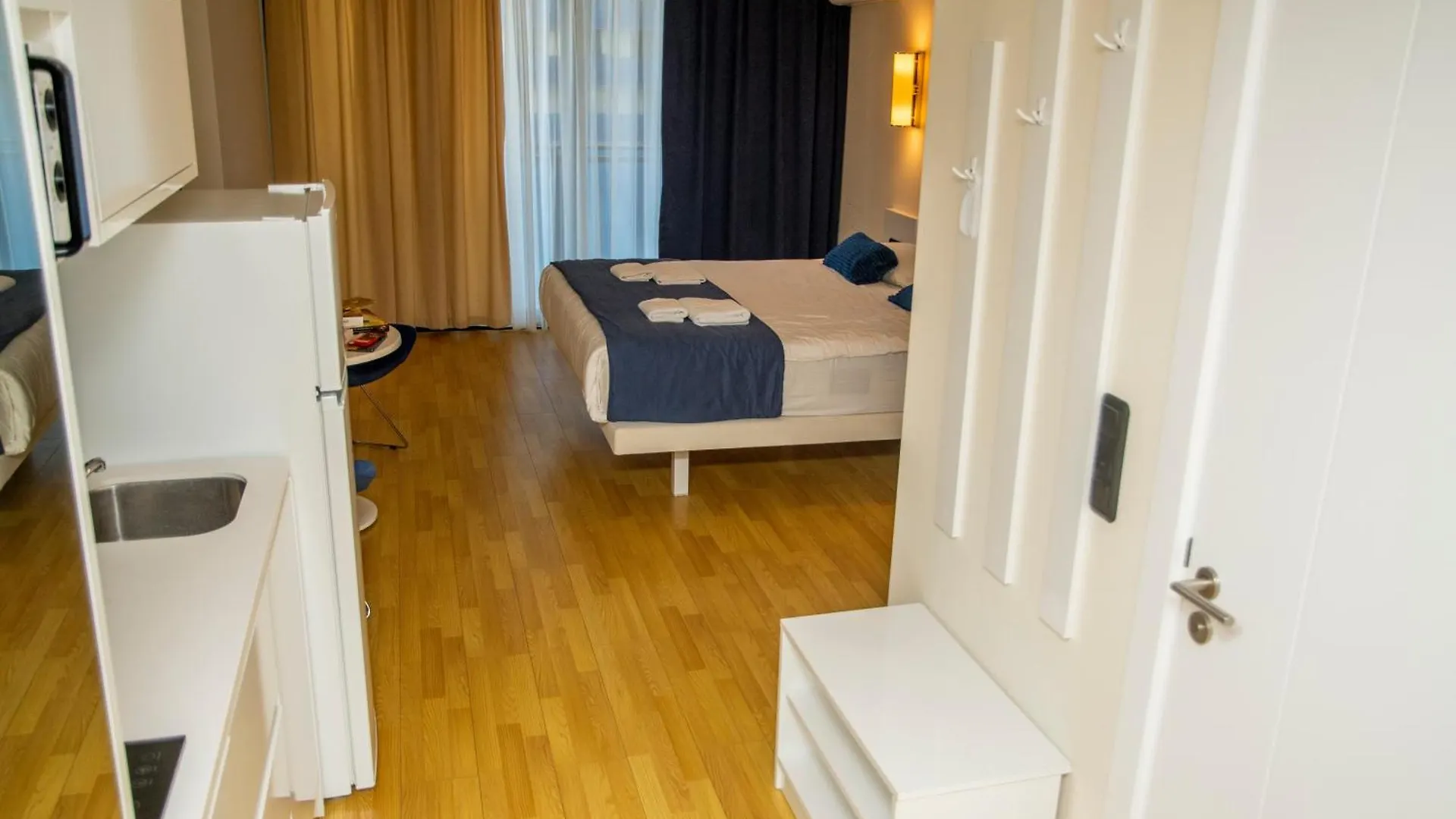 Hotel Beautiful Apartments Near The Sea - Orbi City N3 Batumi