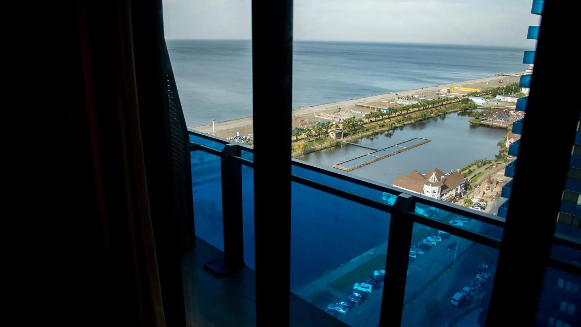 Beautiful Apartments Near The Sea - Orbi City N3 Batumi 5*,