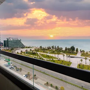 The Grandeur فندق