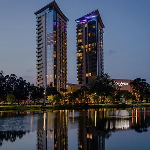 מלון Miramar Luxury Residences, באטומי